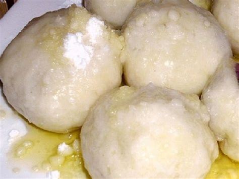Recept: Borůvkové knedlíky | Tradičnírecepty.cz