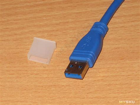 USB видеоадаптер, ну или почти видеокарта.
