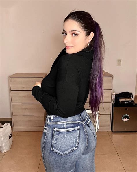 Julieta Allegretti 🥰 on Twitter: "🍑 https://t.co/enNHMJBOZy" / Twitter