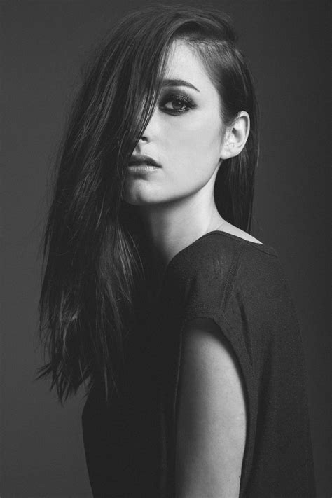 Jillian Banks | Banks singer, Singer, Portrait