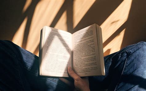Amazon : l'Arcep veut augmenter de 3€ le prix des livres sur Internet