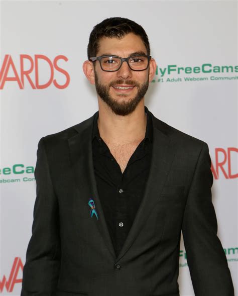 Logan Long dead at 34 - Porn star dies despite doctors ‘doing