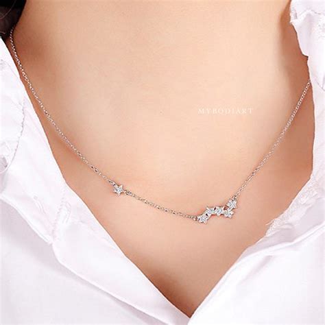 Wonder Cute Crystal Star Floating Pendant Necklace in Silver – MyBodiArt