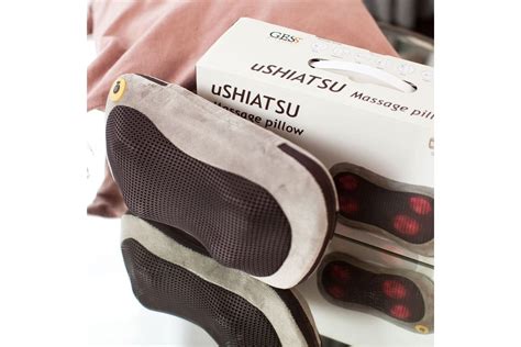 Массажная подушка для шеи GESS uShiatsu GESS-129 - выгодная цена ...
