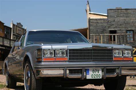 1977 Cadillac Seville - Information and photos - MOMENTcar