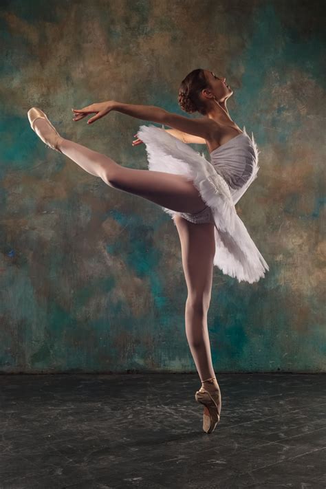 Ilmaisia Kuvia : ballerina, Athletic dance move, balettitanssija