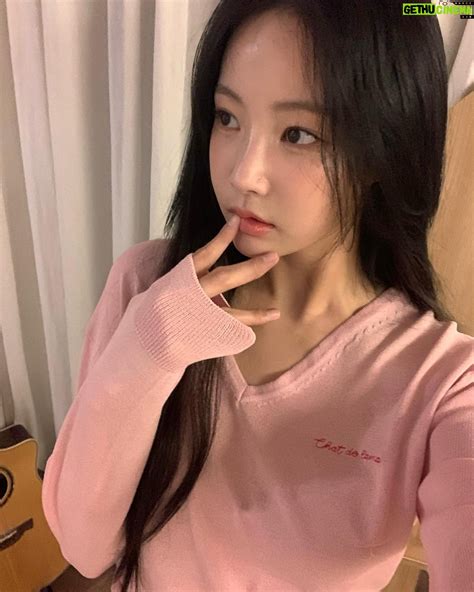 Actress Yeon-woo HD Instagram Photos and Wallpapers May 2024 | Gethu Cinema