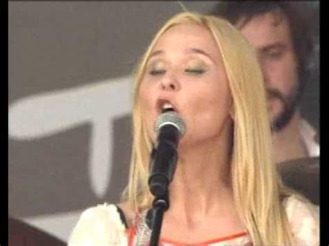 Пелагея - Казак (нашествие 2010) - YouTube