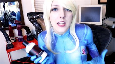 Bad Dragon Sex Toy Review/Unboxing - YouTube