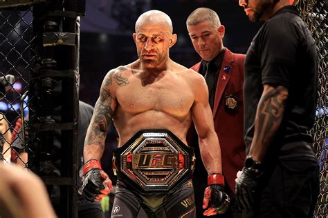 UFC Weight Classes in Order | Women's & Men's UFC Weight Classes