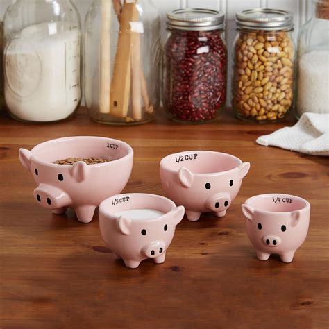 pig measuring cup