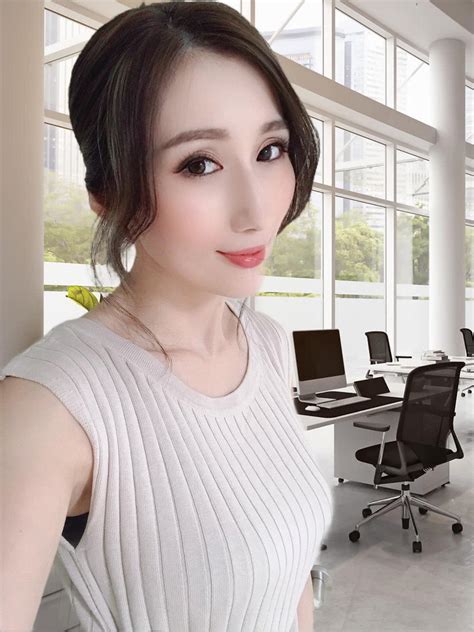 Julia Boin by AkiHoshinoFan on DeviantArt