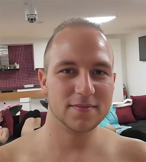 martin age wiki biography wife weight height career