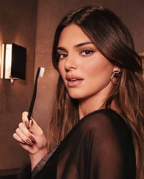 Pin by Ana Lucia Ramos on Kendall | Kendall jenner photos, Kendall ...