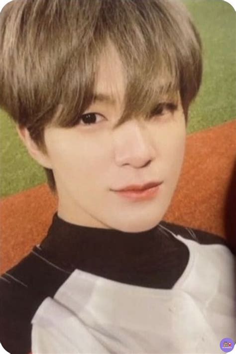 wts nct jeno universe binder hobbies toys memorabilia