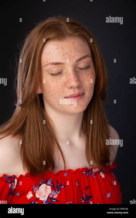 Girl red hair freckles hi-res stock photography and images - Alamy