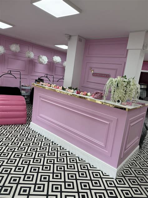 Ashley Alexander Hair... - Ashley Alexander Hair and Beauty