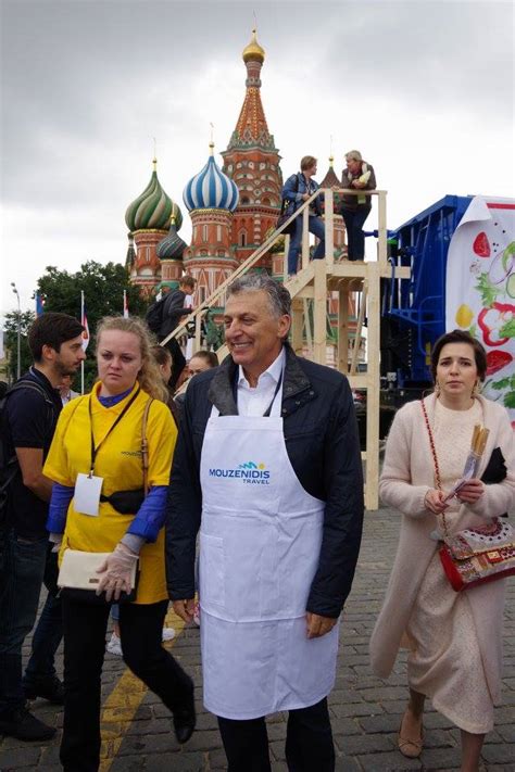 Mouzenidis’ Red Square Greek Salad Breaks Guinness World Record | GTP ...