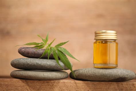 The 12 Best CBD Oils for Crohn's Disease | Leafy Mate