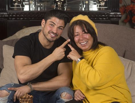 Love Island star Anton and mum announce shock career move and fans are ...