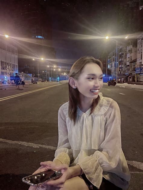 Lquynh Anh, Vietnamese masseuse in Ho Chi Minh City