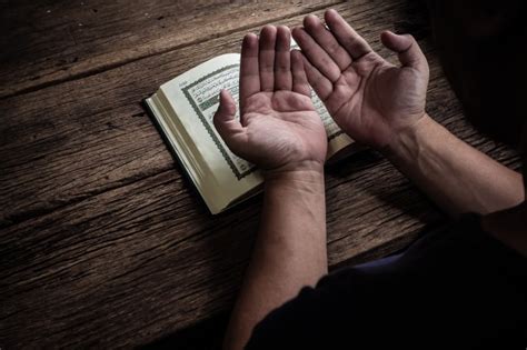 Ini Lafaz-lafaz Istighfar yang Pernah Dibaca Para Nabi - Islami[dot]co