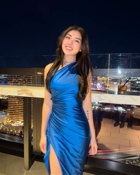 Emily Boe | That’s a wrap for me for NYCC 2024! 🍎🗽 I had the best time