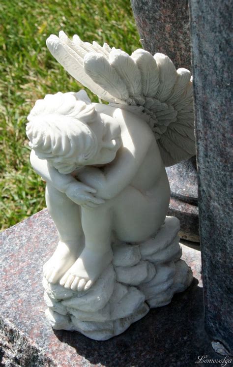 Застывшие в камне... | Ангелы на земле. | Angel statues, Cemetery ...