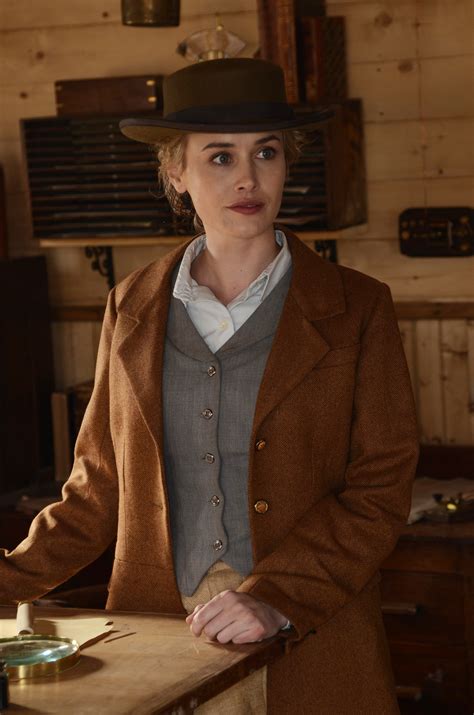 Dominique McElligott