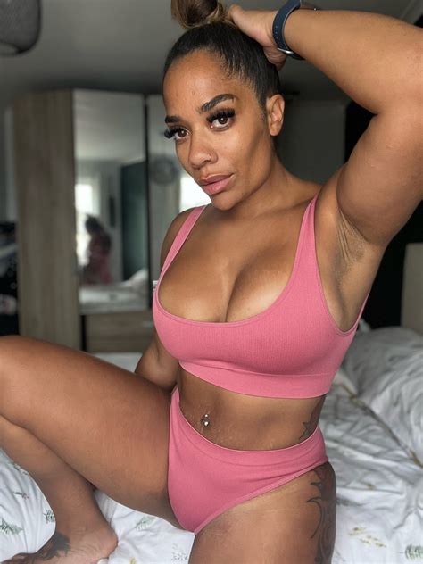 Elle on Twitter: "What you notice first ? https://t.co/rISkRUQsRZ ...