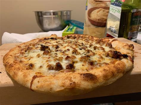 [Homemade] Sausage pizza : r/food