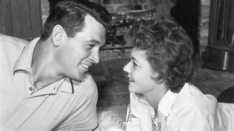 The Daughters of Bilitis become the first lesbian rights group in the U