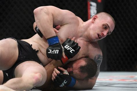 Dmitriy Sosnovskiy def. Mark Godbeer at UFC-London: Best photos | MMA ...