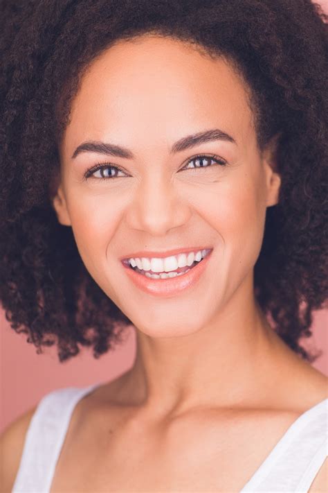 Monique St. Cyr - Biografía, mejores películas, series, imágenes y