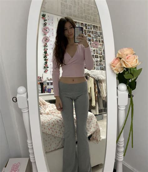 crybaby 🎀 (@cigarettekitten) • Instagram photos and videos