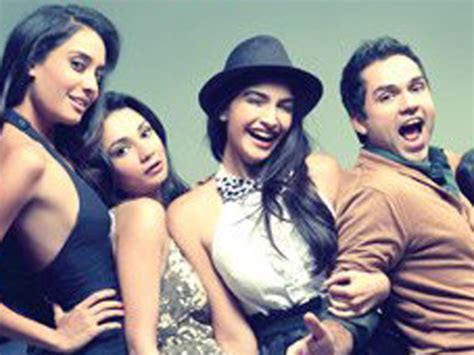 Aisha First Look - Bollywood Hungama