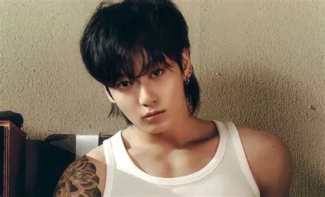 Jungkook Reflects on Growth and Love in His 2025 Weverse Letter