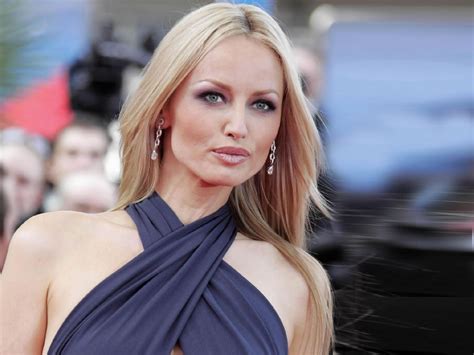 Adriana Sklenarikova Wallpapers-SantaBanta-Hungama : Wallpapers of ...