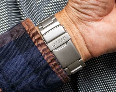 Hands-On: Citizen Promaster Tough Super Titanium Watch | aBlogtoWatch