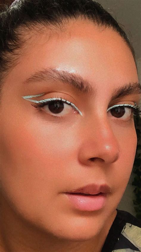 eyeliner tutorials  latest eyeliner styles  eyeliner trends