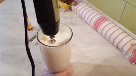 Шарлотка с клубникой