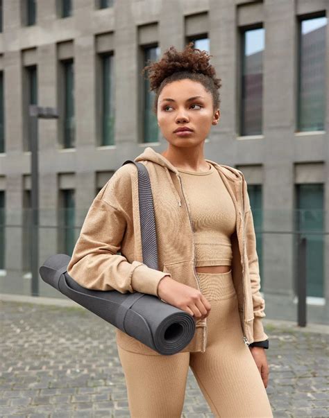 Why Every Woman Needs a Stylish Athleisure Set in Her Closet – Wolfness