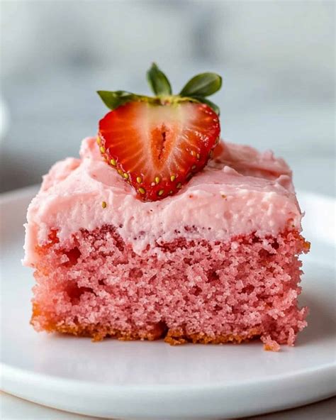 strawberry jello cake 1