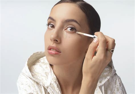 Know The Benefits Of Using A Concealer For A Perfect Look. – Pinnacle ...