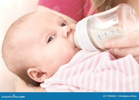 Chest Baby Royalty-Free Stock Photography | CartoonDealer.com #17990489
