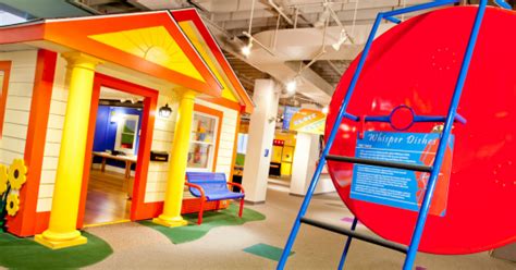 Mom Explores Michigan: The Ann Arbor Hands On Museum: Indoor Fun