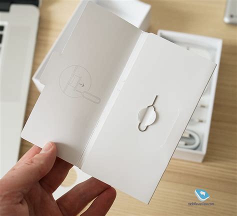 Mobile-review.com iPhone SE - первый взгляд