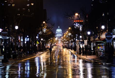 State Street, Madison, WI. OC. [4778x3264] : r/CityPorn