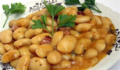 Смилянски боб яхния | Recipe | Winter soups, Food, Recipes