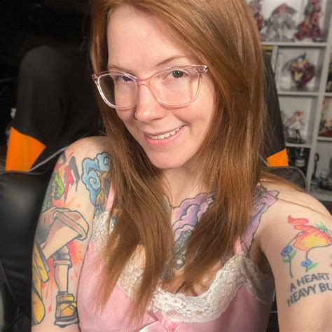 Emma Ruby - Emma Ruby updated their profile picture.